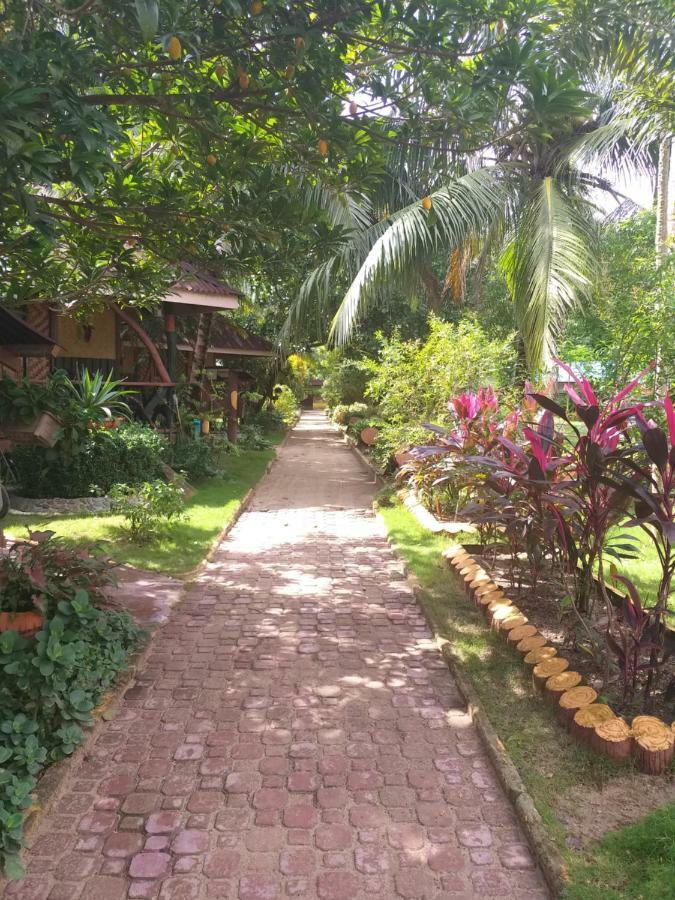 Kalinga Beach Resort Ель-Нідо Екстер'єр фото